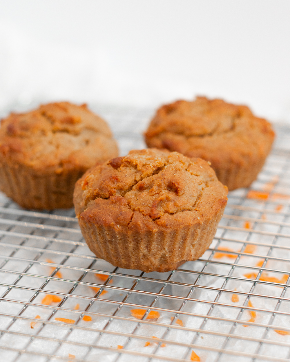 healthy-carrot-cake-muffins-vegan-fruit-sweetened-vegan-recipes