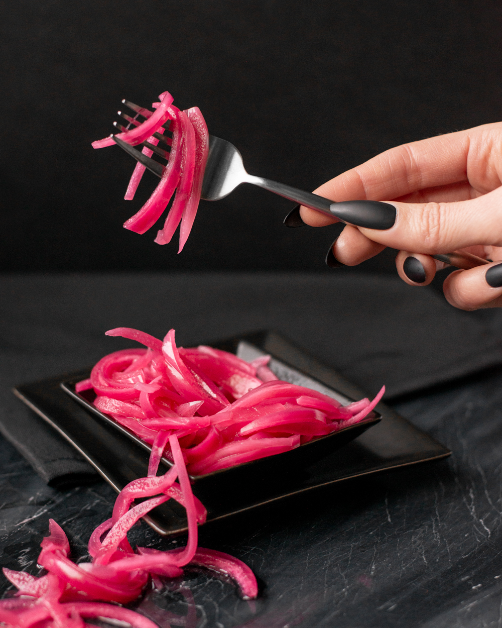 pickled-red-onions-no-sugar-healthy-easy-pickle-onion- vibrant-almost-vegan