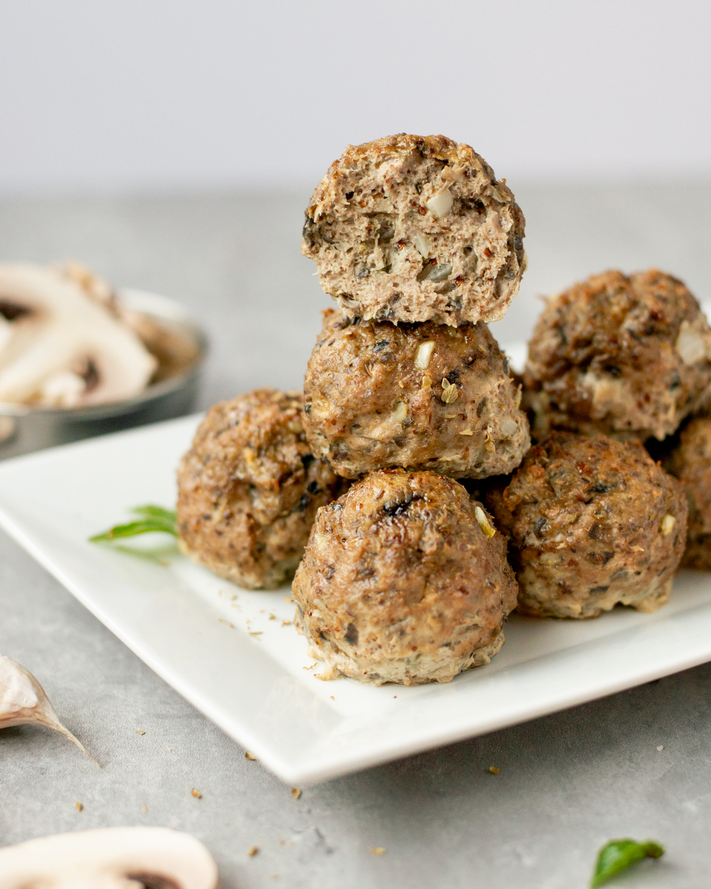 savory-turkey-mushroom-meatballs-garlic-flaxseed-paleo-easy-meatballs-weekday-dinner-recipes-make-ahead