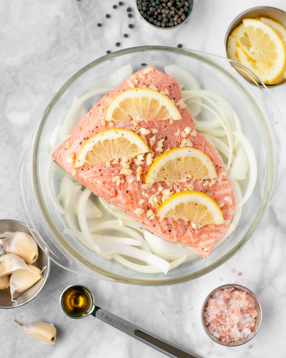 king-salmon-baked-lemon-garlic-onions-paloe-healthy-recipes-vibrant-salmon-dinner-fresh-easy-4